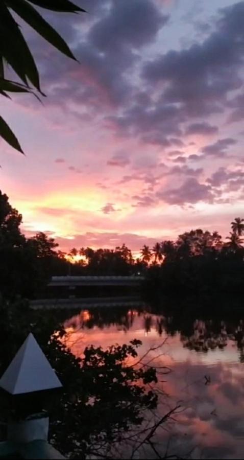 River Side Holiday Inn Weligama Kültér fotó