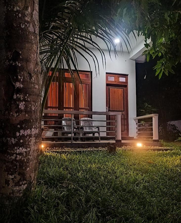 River Side Holiday Inn Weligama Kültér fotó