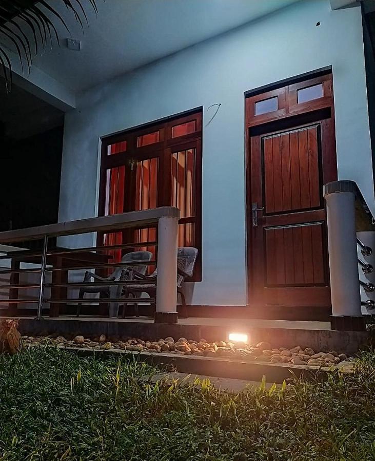 River Side Holiday Inn Weligama Kültér fotó